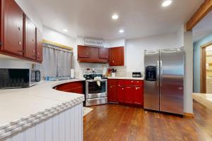 Gallery image of Hungry Horse Hideout in Hungry Horse +109 photos