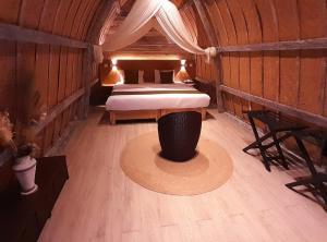 Postel nebo postele na pokoji v ubytování PROMO Private Vacation Rental Villa 2 Pools 4 Bedrooms 4 Bathroom Free Airport Pickup + 48 fotografií