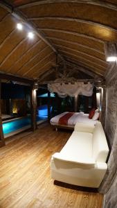 Postel nebo postele na pokoji v ubytování PROMO Private Vacation Rental Villa 2 Pools 4 Bedrooms 4 Bathroom Free Airport Pickup