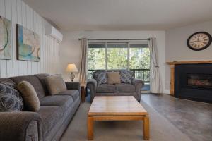 Χώρος καθιστικού στο Ponderosa Vista - Resort Condo
