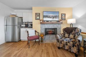 Kuchyň nebo kuchyňský kout v ubytování 15 minute drive to Mt Bachelor Resort Perks