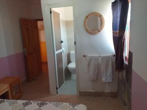 Uma casa de banho em Gite Tigmi Azrur