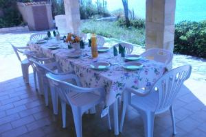 Imagen de la galería de Villa Iris- indipendente sul mare, en Sorso 37 fotos más