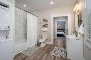 Gallery image of Lee Street Lodge - Minutes from DT in Covington
