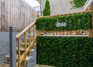 Gallery image of Modern Condo with Private Porch, Mins to NYC in Jersey City