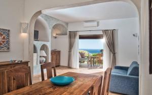 Příroda nedaleko prázdninového domu + 4 fotografie