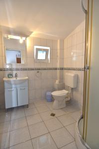 Et badeværelse på EladaA