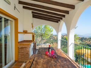Balkón alebo terasa v ubytovaní Tu Villa Rural Olivo 3 Dormitorios Piscina privada