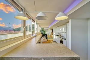 Küche/Küchenzeile in der Unterkunft Boutique Suites and Residences Heidelberg- Alte Zigarrenmanufaktur