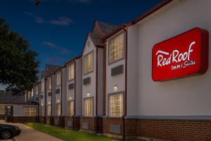 Red Roof Inn & Suites Euless - DFW Airport Southwest的证书、奖牌、标识或其他文件