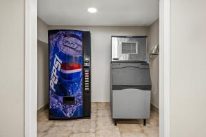 尤利斯Red Roof Inn & Suites Euless - DFW Airport Southwest的相册照片
