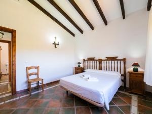 Posteľ alebo postele v izbe v ubytovaní Tu Villa Rural Olivo 3 Dormitorios Piscina privada
