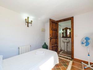 Posteľ alebo postele v izbe v ubytovaní Tu Villa Rural Olivo 3 Dormitorios Piscina privada
