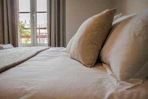 Cama ou camas em um quarto em Most Art Boutique Hostel