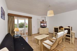 Gallery image of Cheerfulway Minichoro Apartamentos in Albufeira