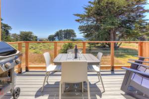 Balkón nebo terasa v ubytování Lovely Views - Walk To Shell Beach