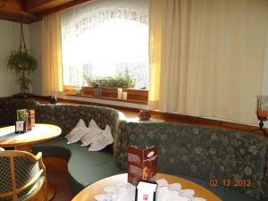 Băuturi la Hotel Mondeval +24 fotografii