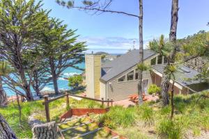 a home with a view of the ocean at Haven's View With Stunning Ocean Views in Gualala