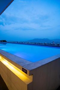 Kolam renang di atau dekat dengan Apartment With Pool In Colonia Escalon