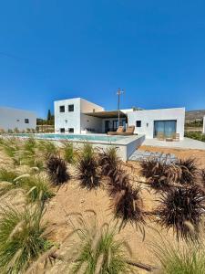 El edificio en el que está la villa 39 fotos más