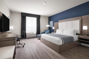 Voodi või voodid majutusasutuse Best Western Plus Gateway to the Falls toas
