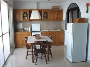 Küche/Küchenzeile in der Unterkunft SeaFront Apartment Marsascala
