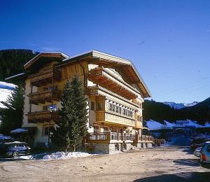 Gallery image of Hotel Garni San Nicolò in Pozza di Fassa