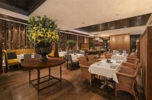 Ein Sitzbereich in der Unterkunft Grand Hyatt Erawan Bangkok