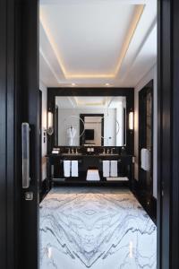 Φωτογραφία από το άλμπουμ του Waldorf Astoria Doha West Bay στη Ντόχα