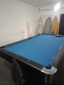 Biliár nebo kulečník v ubytování Suninn hostel and surf school
