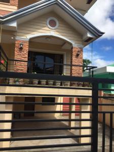 Balkón nebo terasa v ubytování Tagaytay Rest House