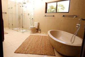 Ένα μπάνιο στο Lily's Guesthouse