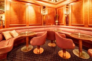 Posedenie v ubytovaní Seehotel Winkelried