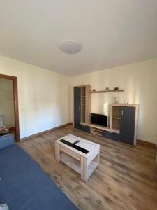 Kuchyň nebo kuchyňský kout v ubytování Apartamentos Turísticos -LEÓN ANTIGUO-