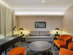 Movenpick Hotel Tallinn的休息区