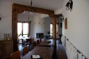 Μια τηλεόραση ή/και κέντρο ψυχαγωγίας στο Constans