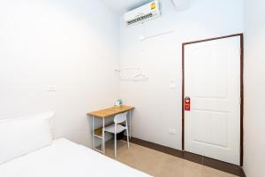 The Hidden Khaosan เดอะ ฮิดเด้นข้าวสาร客房内的一张或多张床位