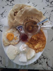 Φαγητό σε αυτή η παραθεριστική κατοικία ή κάπου εκεί κοντά