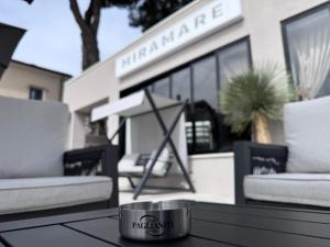 Posezení v ubytování Hotel Miramare - SPA & Suites - Free Breakfast & Brunch Until 13-00