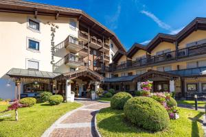 Budova, v ktorej sa apartmánový hotel nachádza