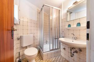 Ένα μπάνιο στο Marion Wilckens +35 φωτογραφίες