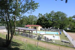 Πισίνα στο ή κοντά στο Camping le Grand Cerf