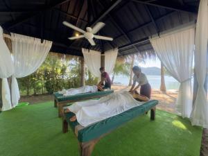 Επισκέπτες που μένουν στο Private Pool Villa Melina - Koh Chang