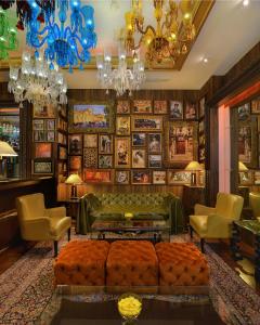 Posezení v ubytování Radisson Blu MBD Hotel Noida