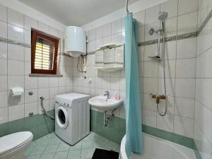 Koupelna v ubytování Apartment Dunato I + 37 fotografií