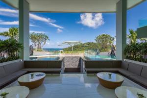 Bazén v ubytování Crest Resort & Pool Villas - SHA Extra Plus nebo v jeho okolí
