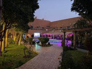 Kolam renang di atau di dekat Tiznit Hotel
