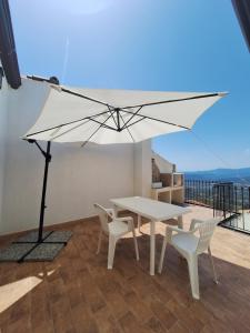 Afbeelding uit fotogalerij van Dommu Amsicora Piano 2 in Baunei