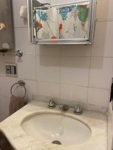 Ванна кімната в Copacabana Leme Studio - with a beautiful ocean view - 10th Floor +20 фото