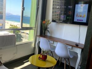 Телевізор і / або розважальний центр в Copacabana Leme Studio - with a beautiful ocean view - 10th Floor